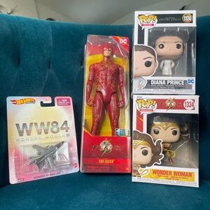 Wonder Woman 1984 The Flash Hot Wheels Jet Toy Lot DC Comics